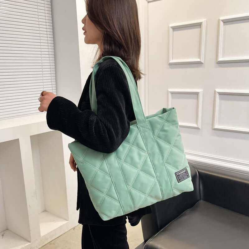 Bag | Glow Chic's Diamond Quilted Large Tote Hand-Carry