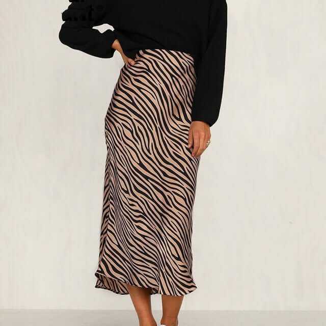 Skirt | Glow Chic's Long Leather Skirt for Fashion-Forward Style