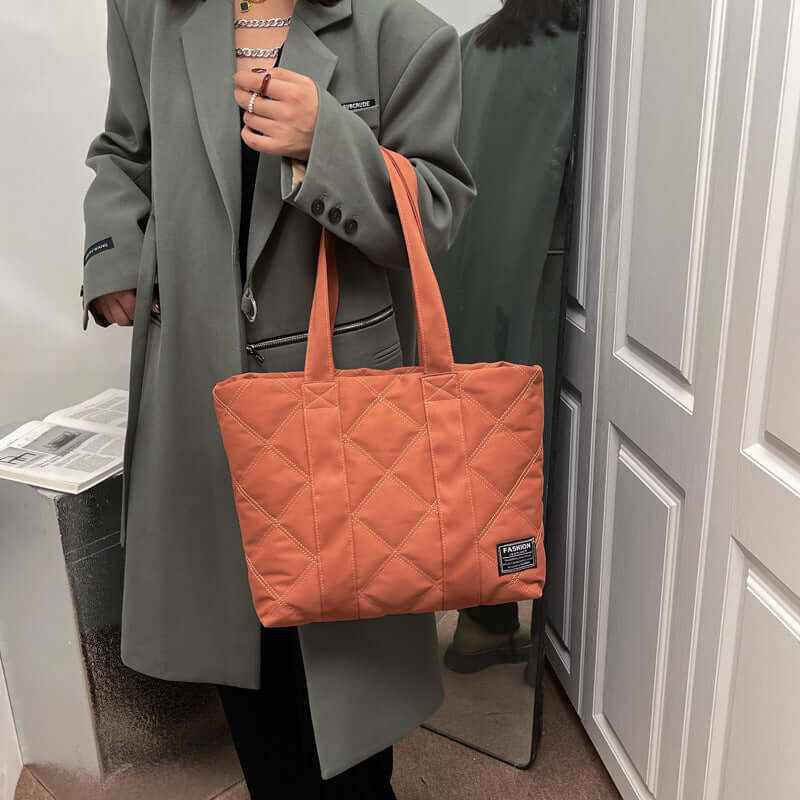 Bag | Glow Chic's Diamond Quilted Large Tote Hand-Carry